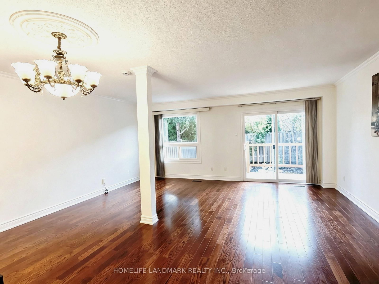 215 Bob O' Link Avenue • Vaughan, ON photo 9