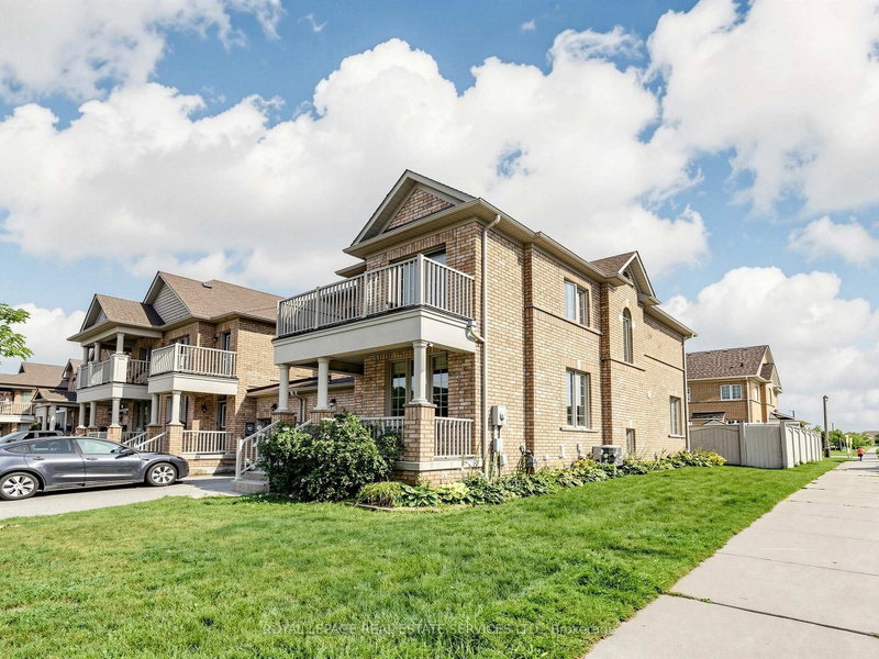 122 Juglans Crescent