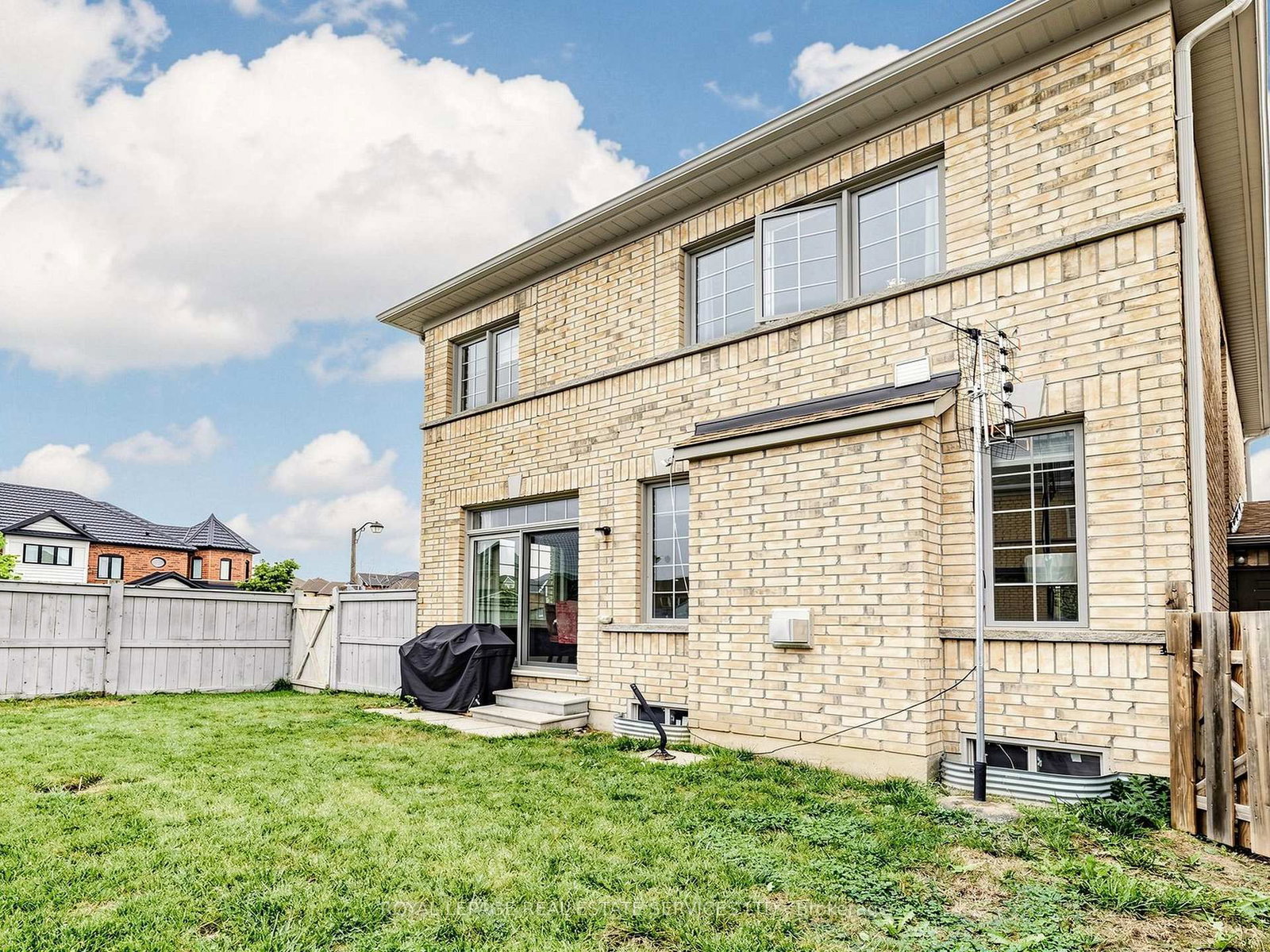 122 Juglans Cres, Whitchurch-Stouffville, view 28