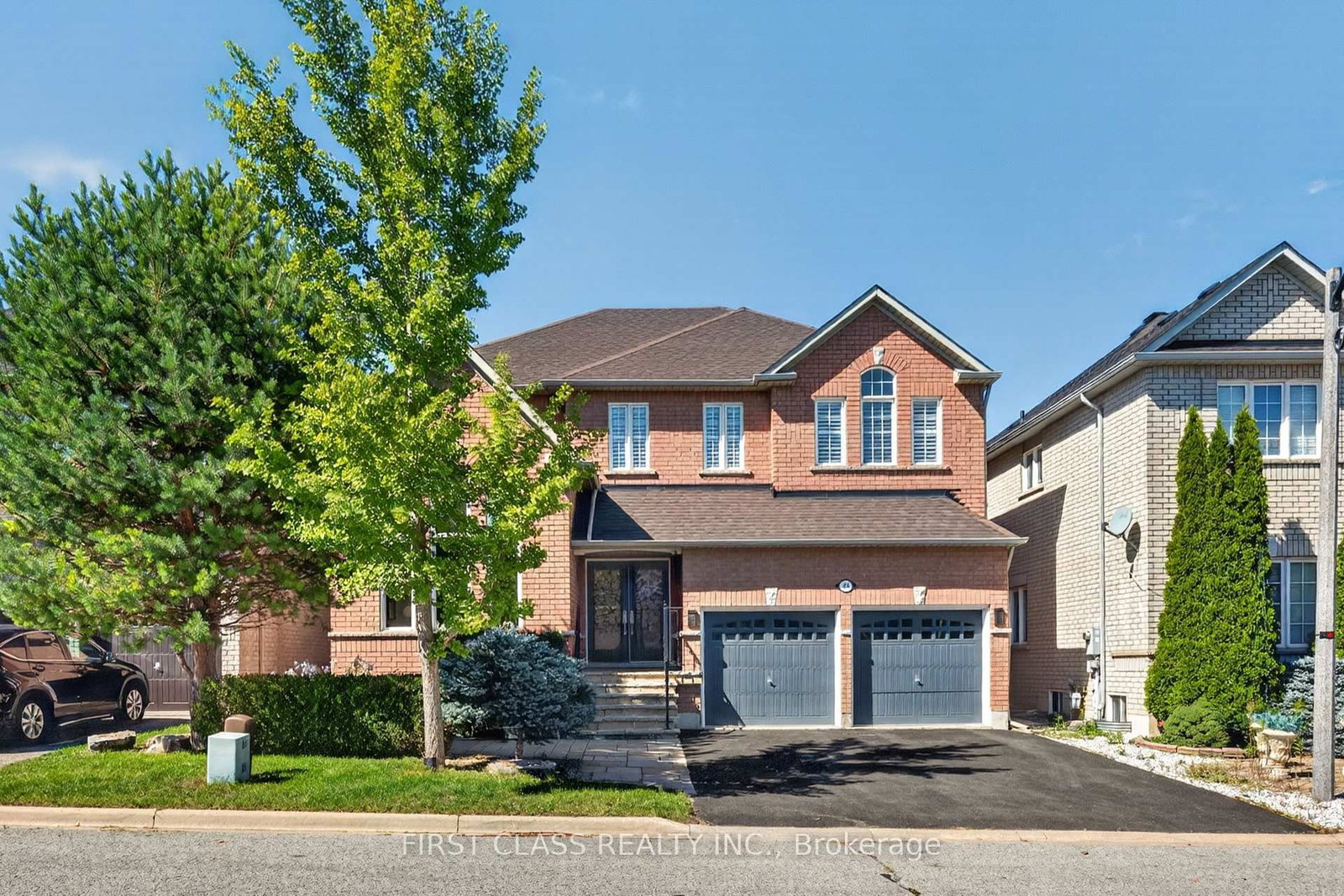 44 Pamgrey Road • Markham, ON photo 2