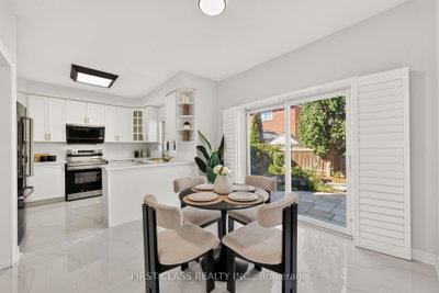44 Pamgrey Road • Markham, ON photo 9