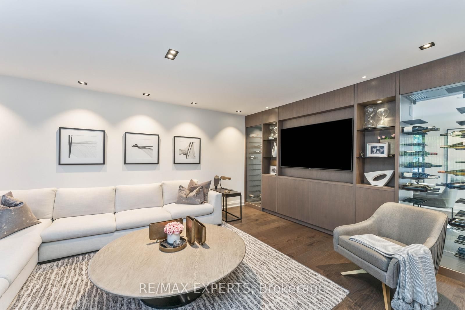 71 Dorengate Drive • Vaughan, ON photo 10