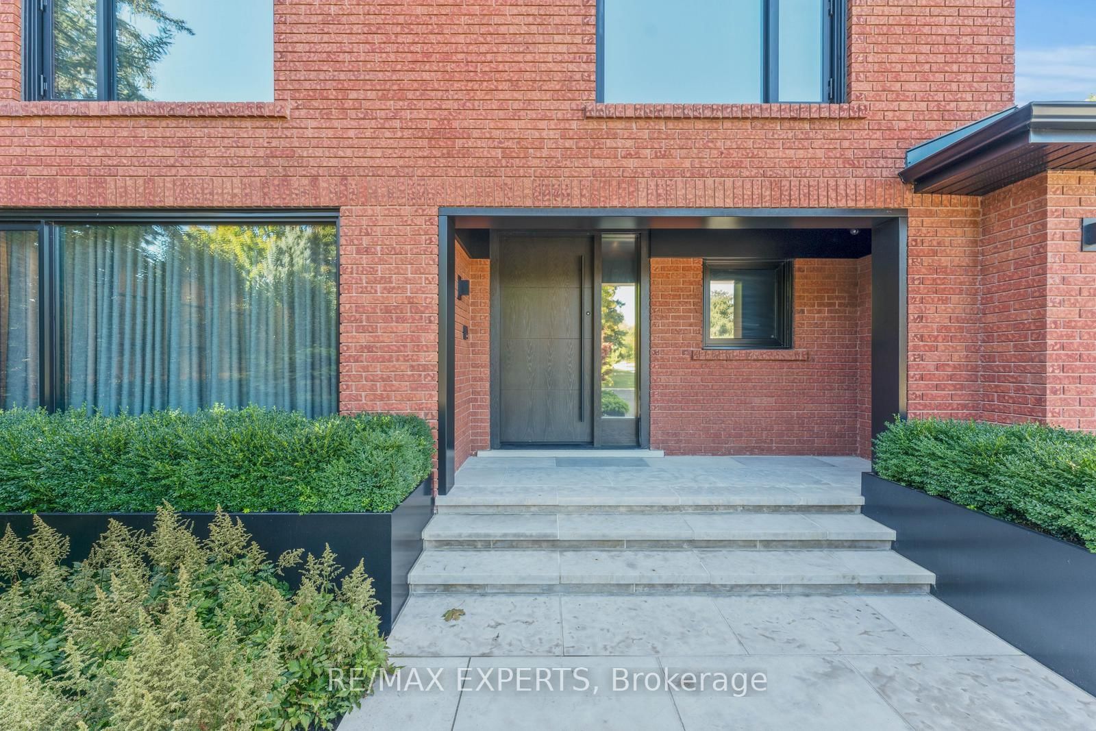 71 Dorengate Drive • Vaughan, ON photo 6