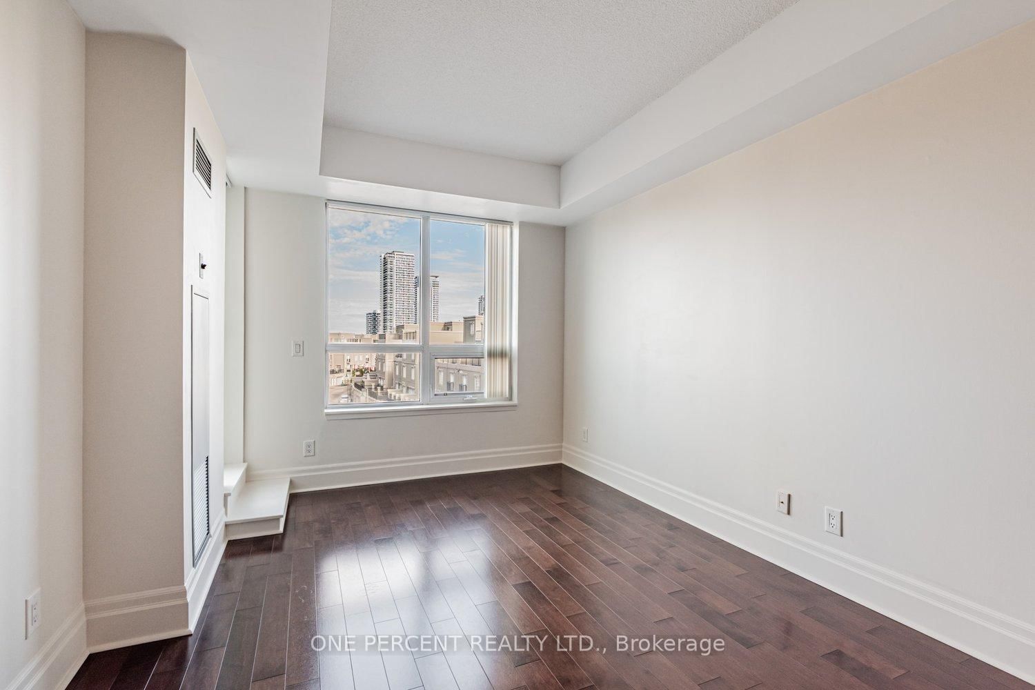 21 Upper Duke Crescent • #401 • Markham, ON photo 14