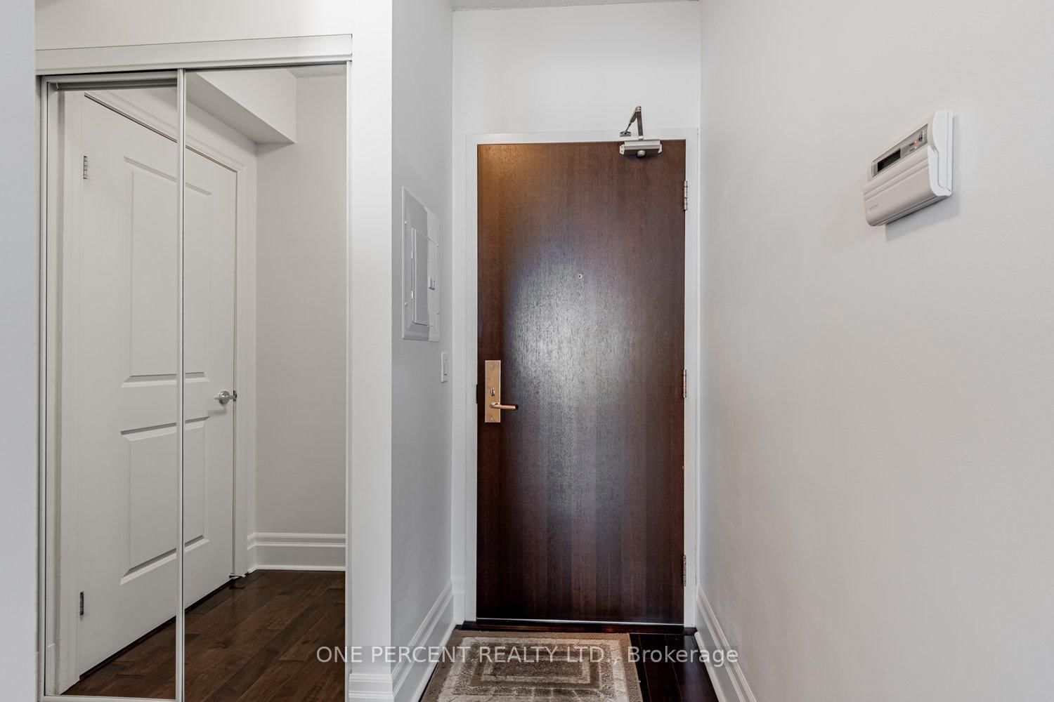 21 Upper Duke Crescent • #401 • Markham, ON photo 6