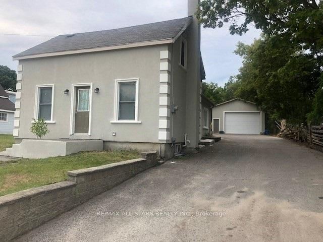 116 Main Street N