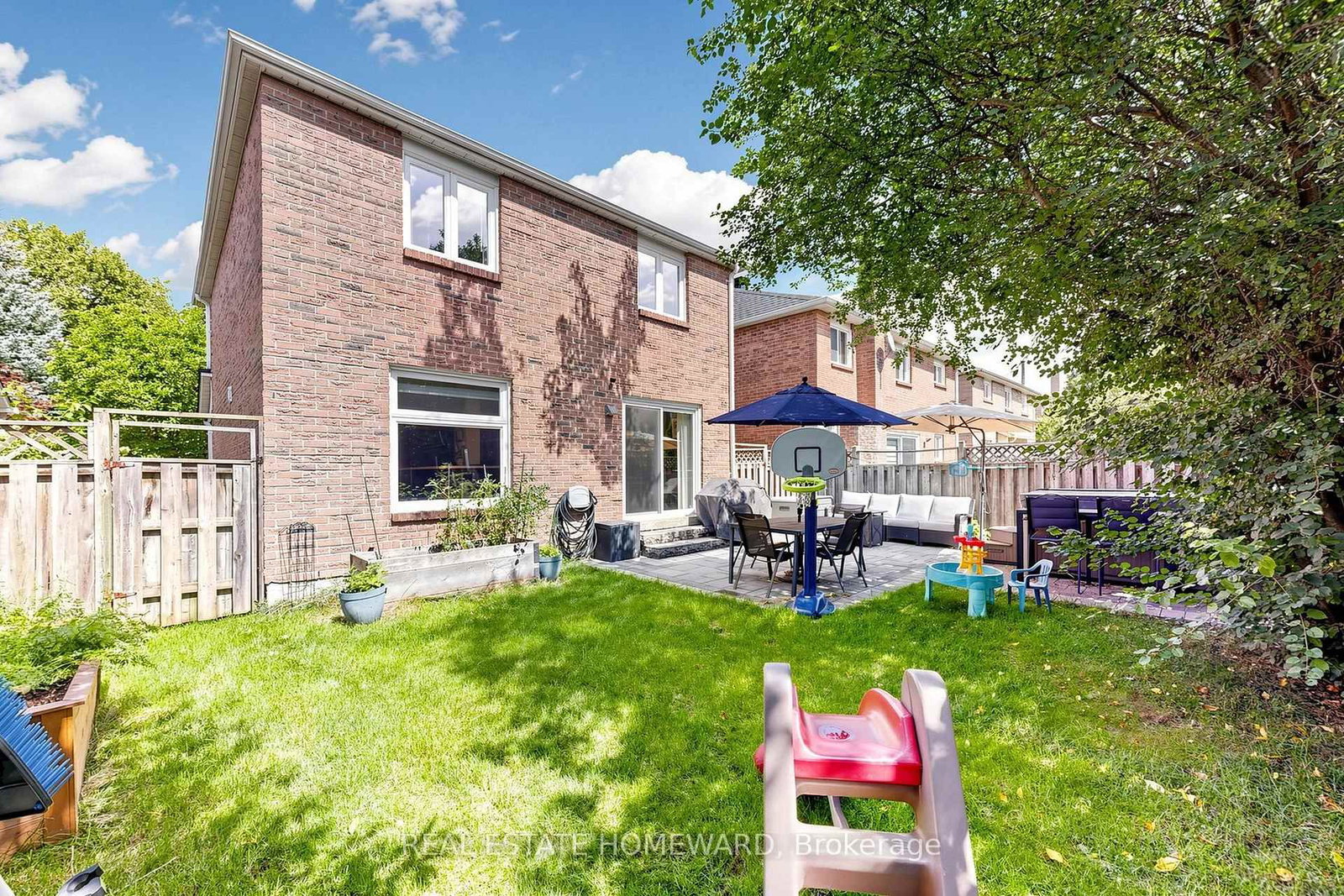 242 Badessa Circle • Vaughan, ON photo 35