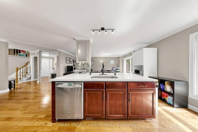242 Badessa Circle • Vaughan, ON photo 8