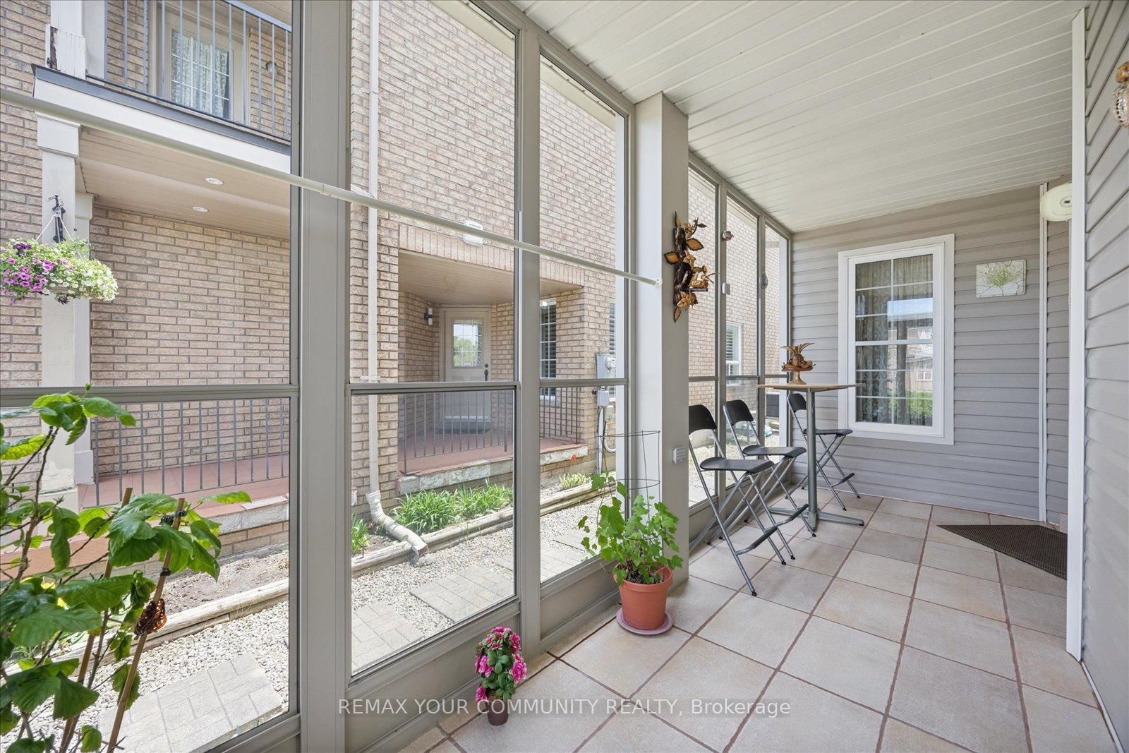 41 Old Colony Road • Richmond Hill, ON photo 4