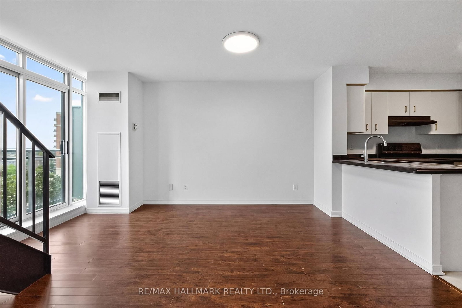 51 Baffin Court • #702 • Richmond Hill, ON photo 13