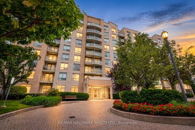 51 Baffin Court • #702 • Richmond Hill, ON photo 2
