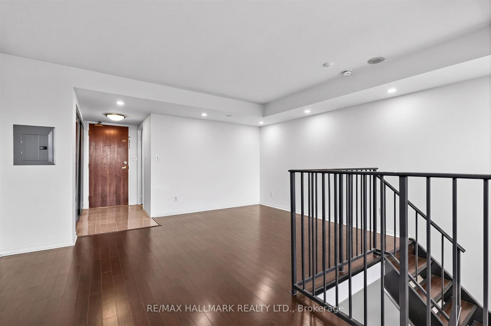 51 Baffin Court • #702 • Richmond Hill, ON photo 21