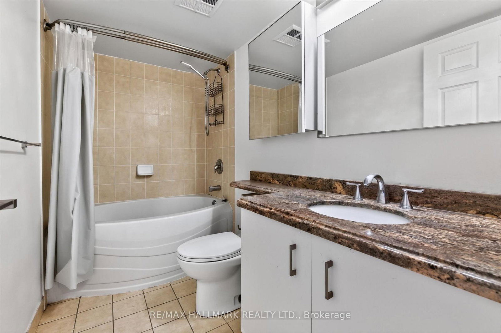51 Baffin Court • #702 • Richmond Hill, ON photo 23
