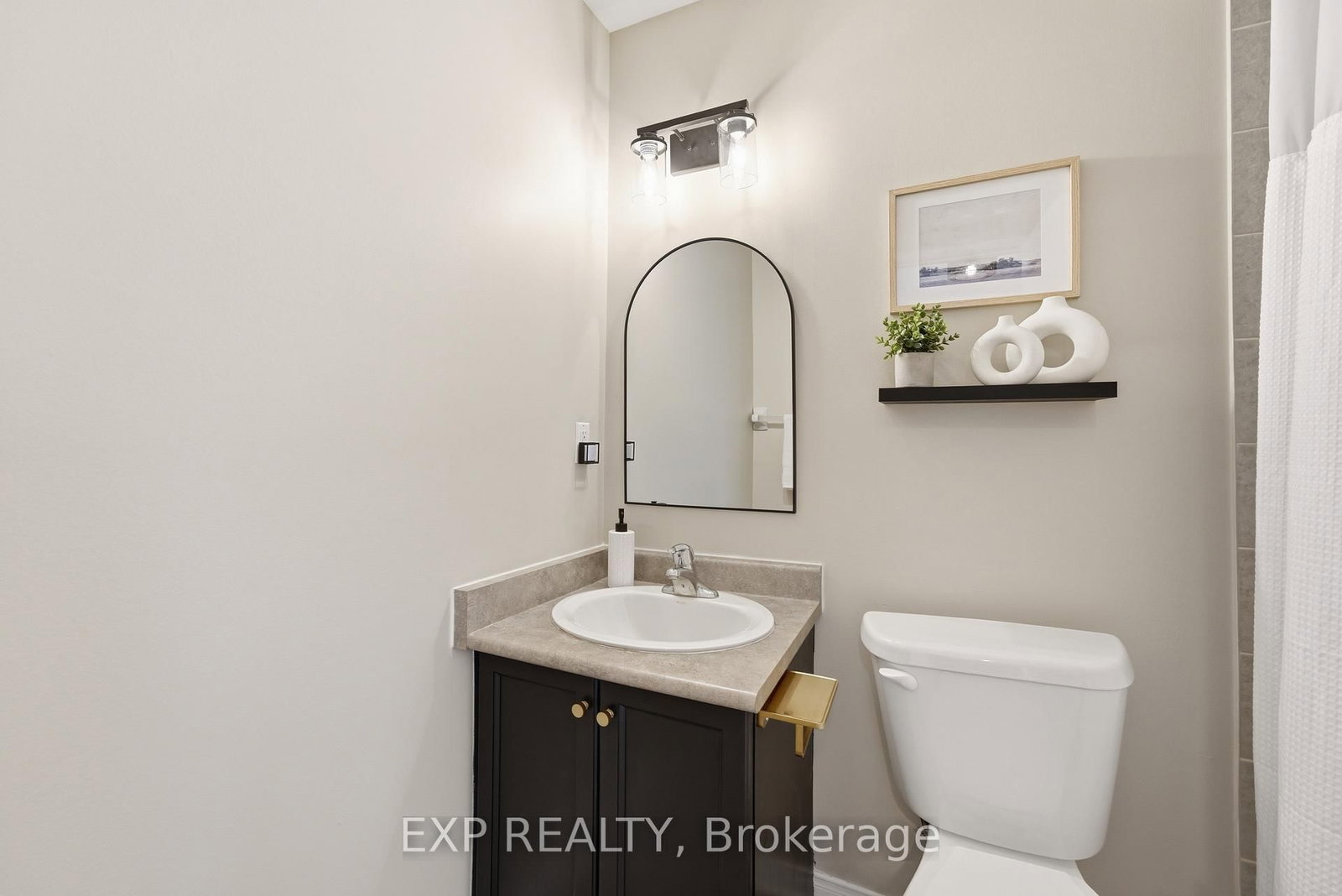 3 Battenberg Court • East Gwillimbury, ON photo 11