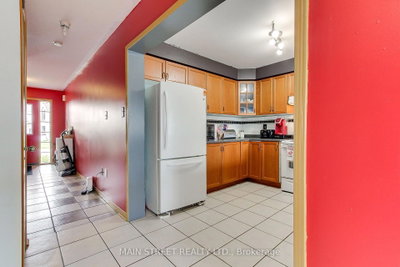 117 Hammill Heights • East Gwillimbury, ON photo 5
