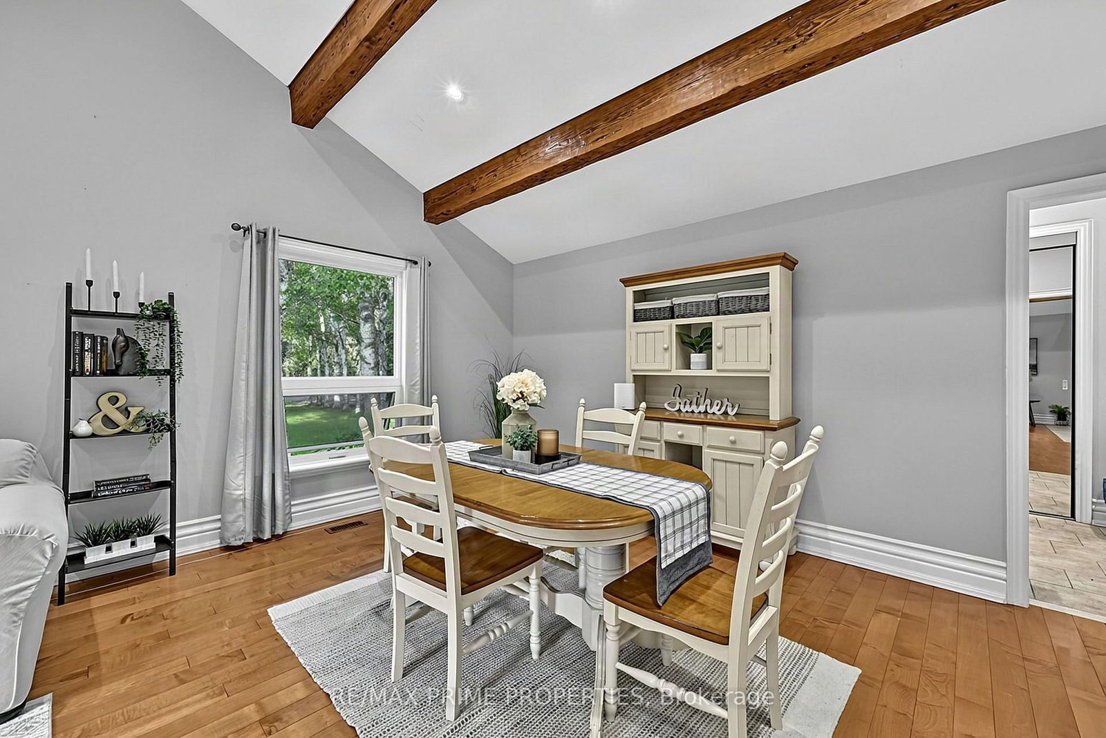 25625 Valley View Drive • Georgina, ON photo 4