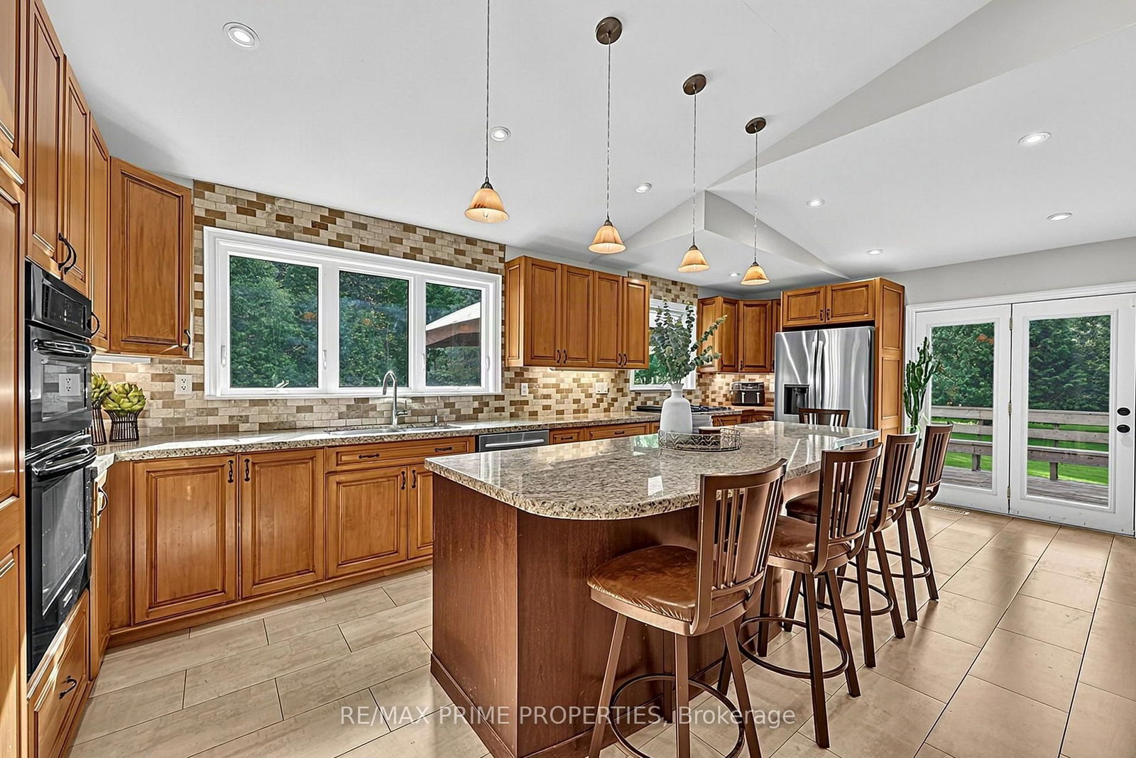 25625 Valley View Drive • Georgina, ON photo 7