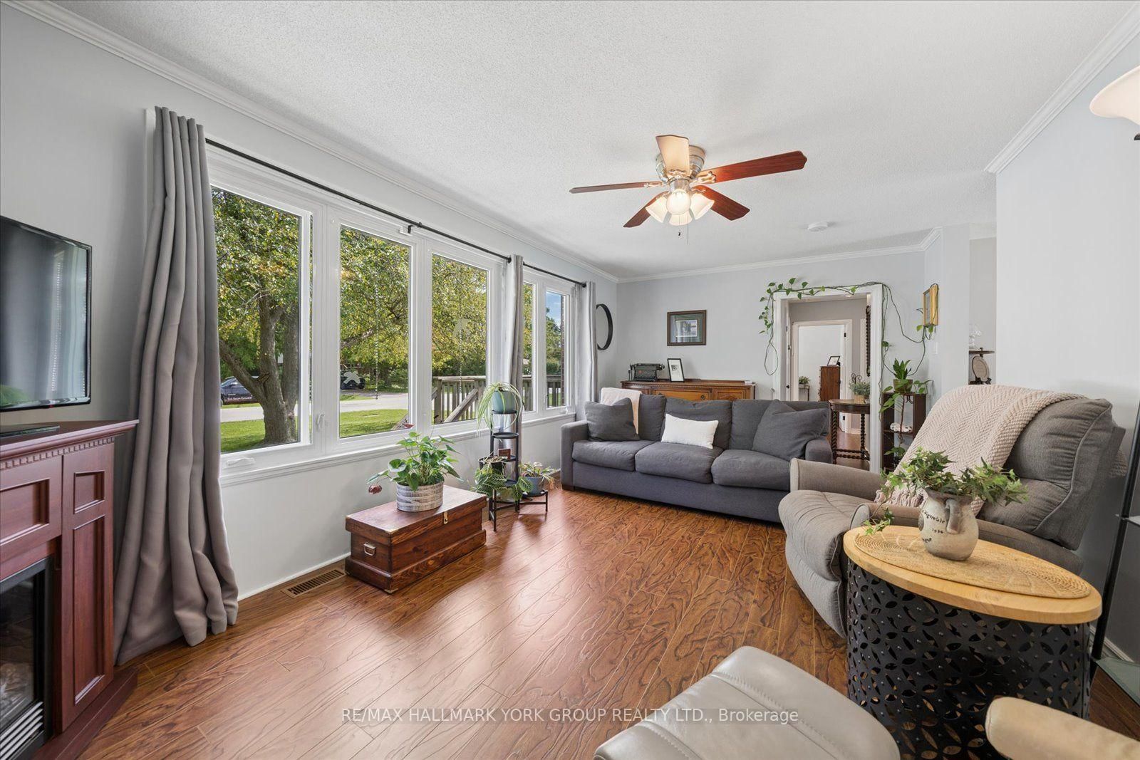 26 Georgina Street • Georgina, ON photo 10
