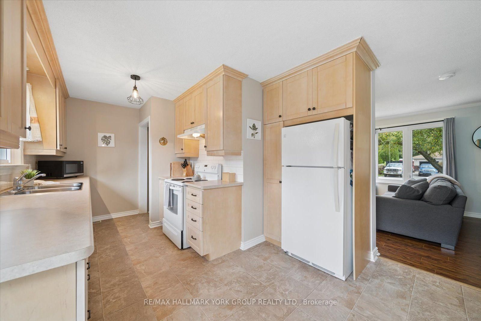 26 Georgina Street • Georgina, ON photo 15