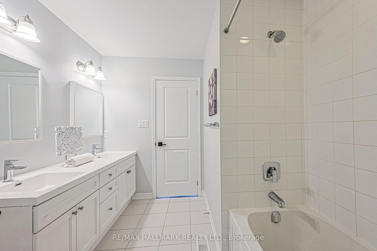315 Thomas Phillips Drive • Aurora, ON photo 32