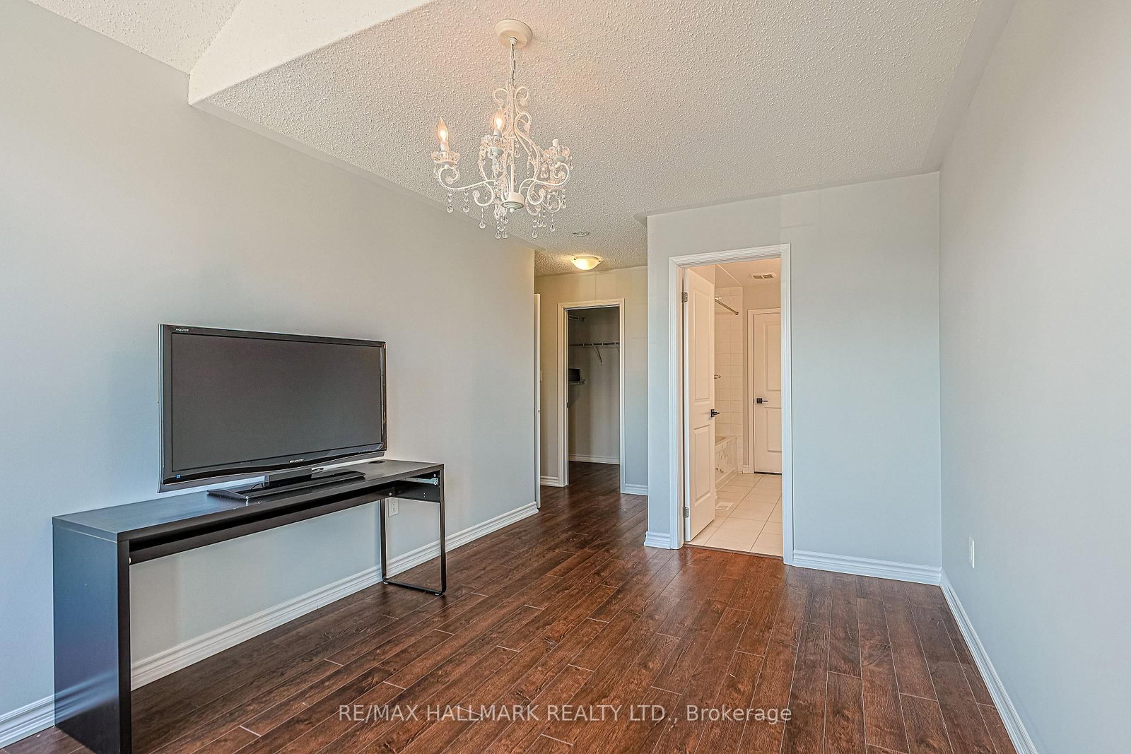 315 Thomas Phillips Drive • Aurora, ON photo 35