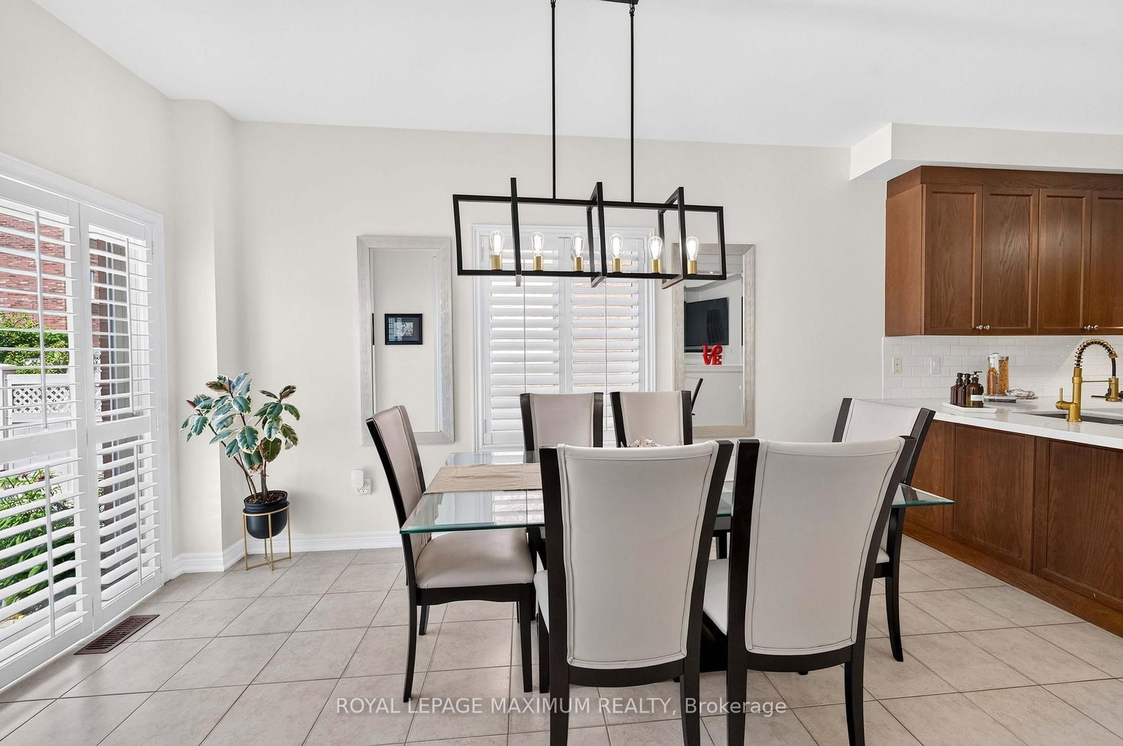 95 White Beach Crescent • Vaughan, ON photo 14