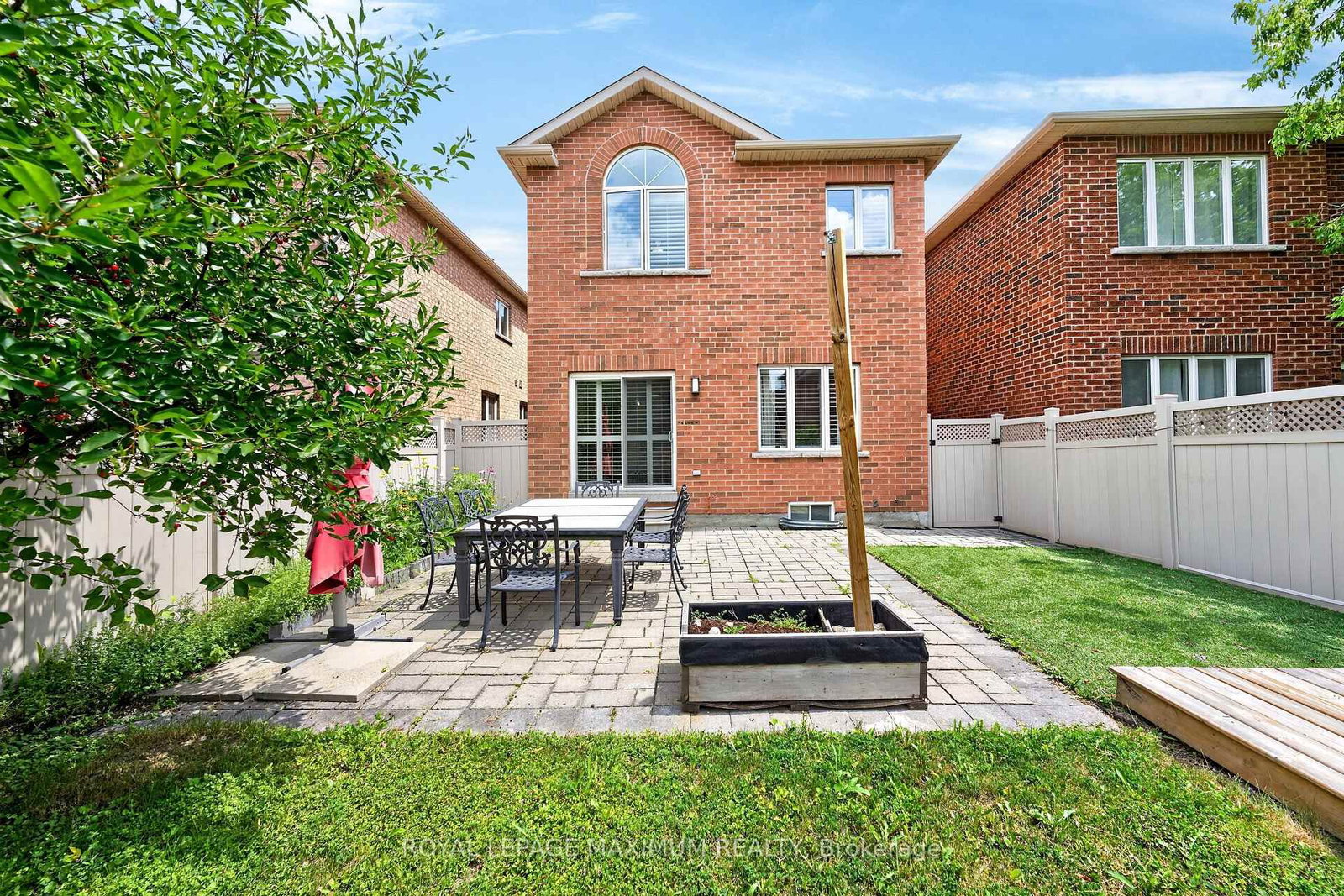 95 White Beach Crescent • Vaughan, ON photo 35