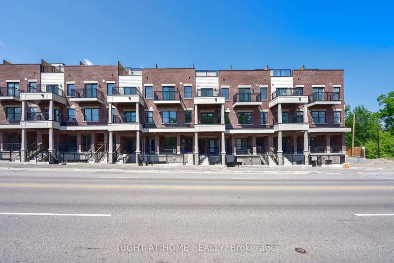 102 - 15100 Yonge Street