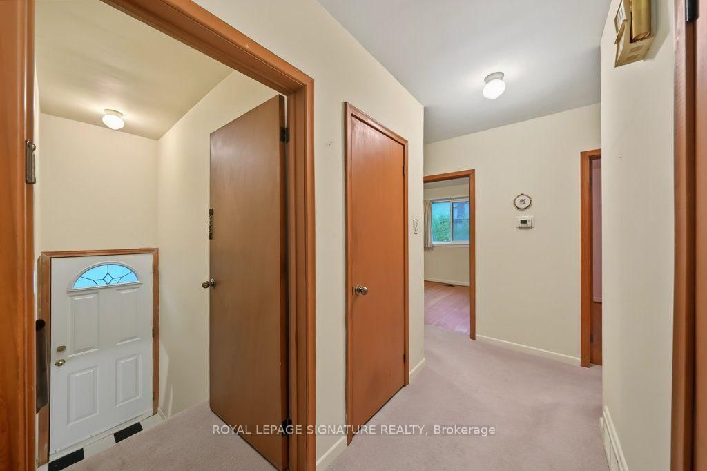 407 Wenlock Avenue • Richmond Hill, ON photo 18
