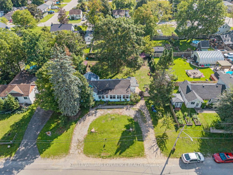 120 Elizabeth St photo 5