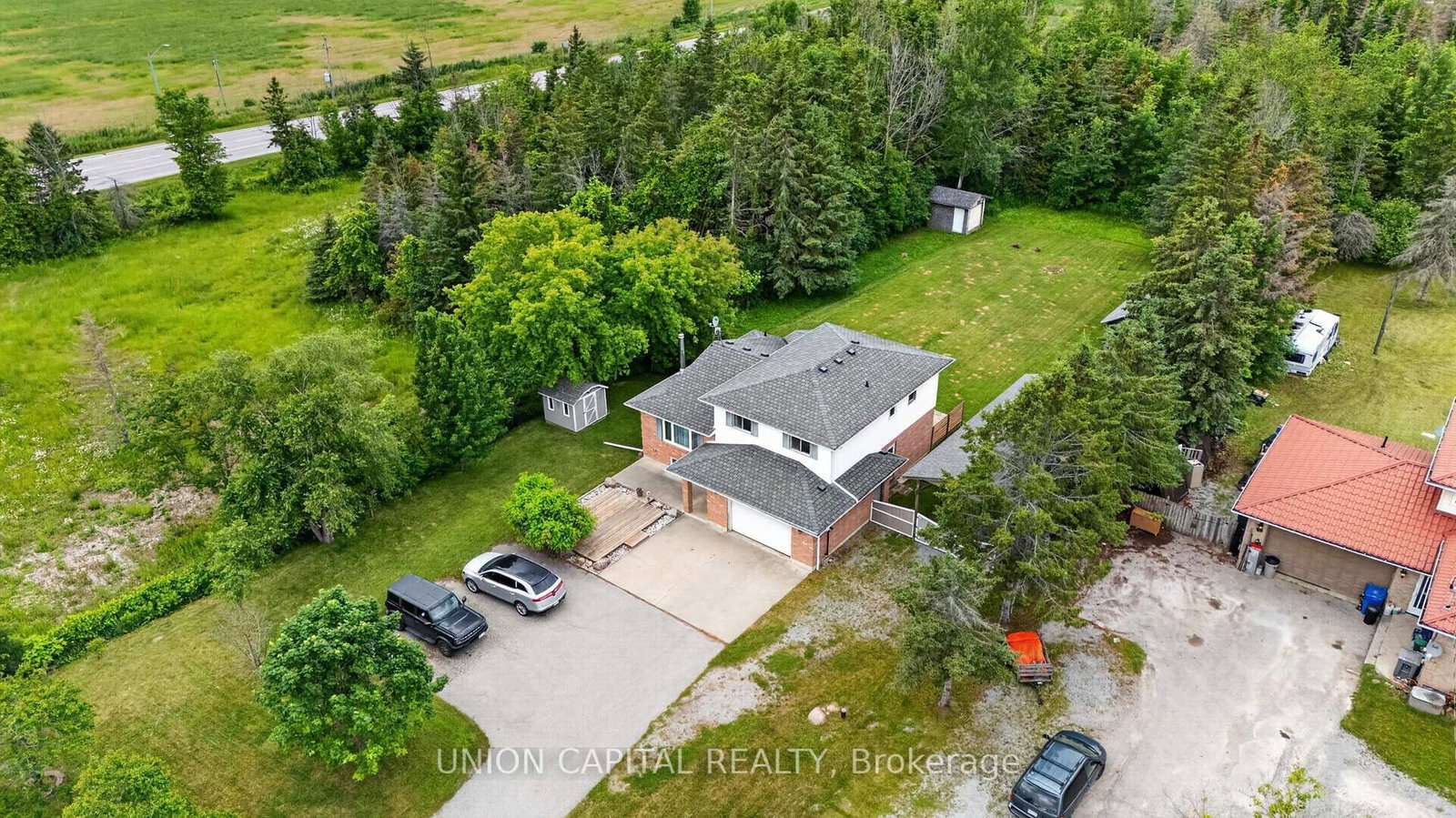 3132 Ravenshoe Road • Georgina, ON photo 5