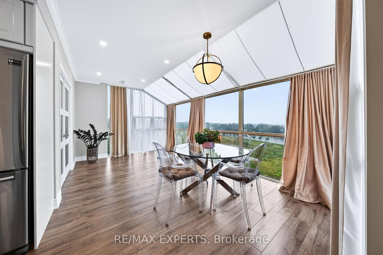 30 Harding Boulevard W • #Ph01 • Richmond Hill, ON photo 15