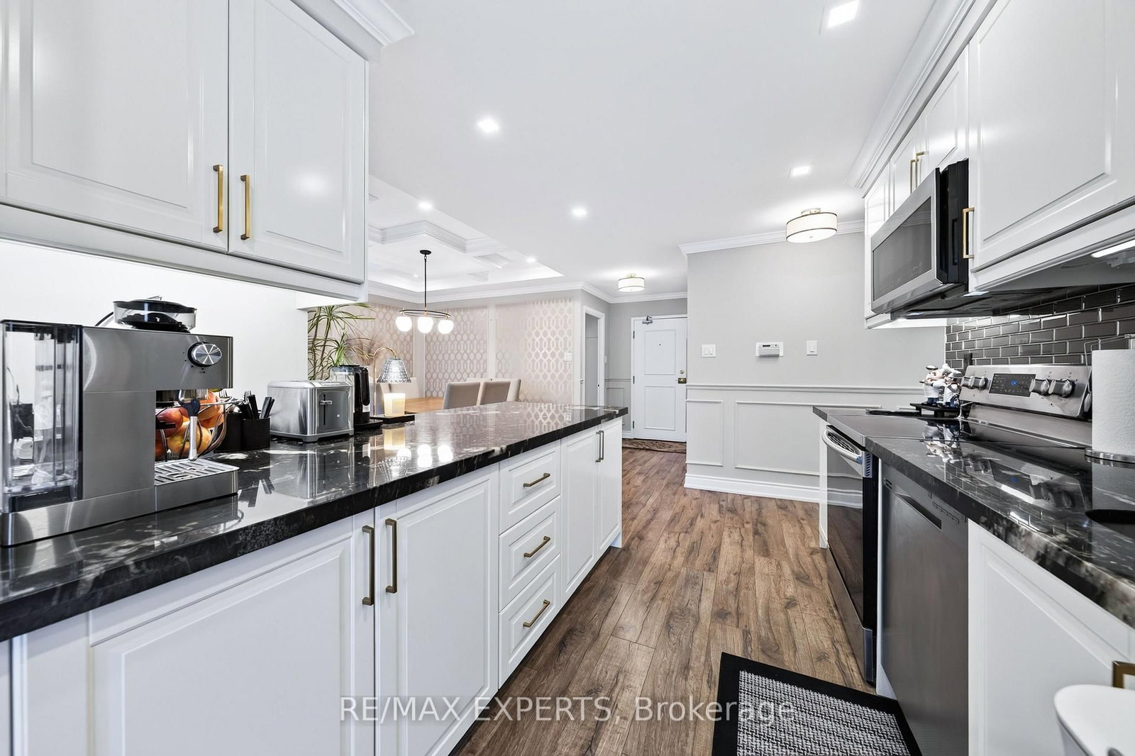 30 Harding Boulevard W • #Ph01 • Richmond Hill, ON photo 19