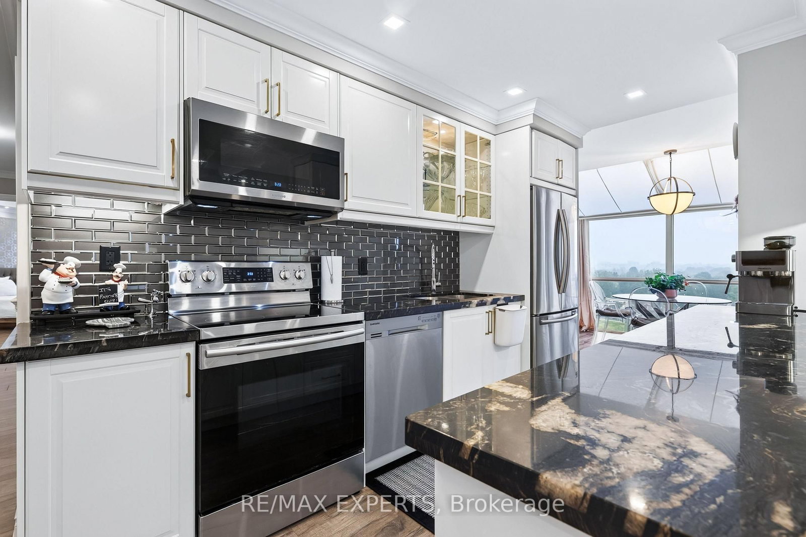 30 Harding Boulevard W • #Ph01 • Richmond Hill, ON photo 21