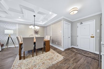 30 Harding Boulevard W • #Ph01 • Richmond Hill, ON photo 8