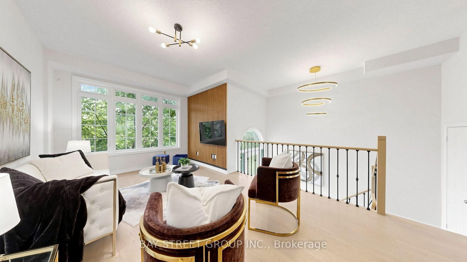 35 Sharbot Lane • Markham, ON photo 4
