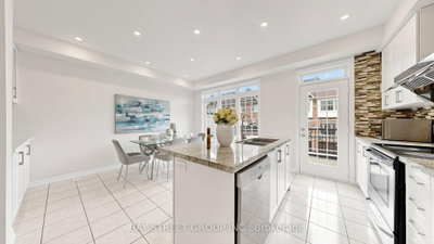 35 Sharbot Lane • Markham, ON photo 9