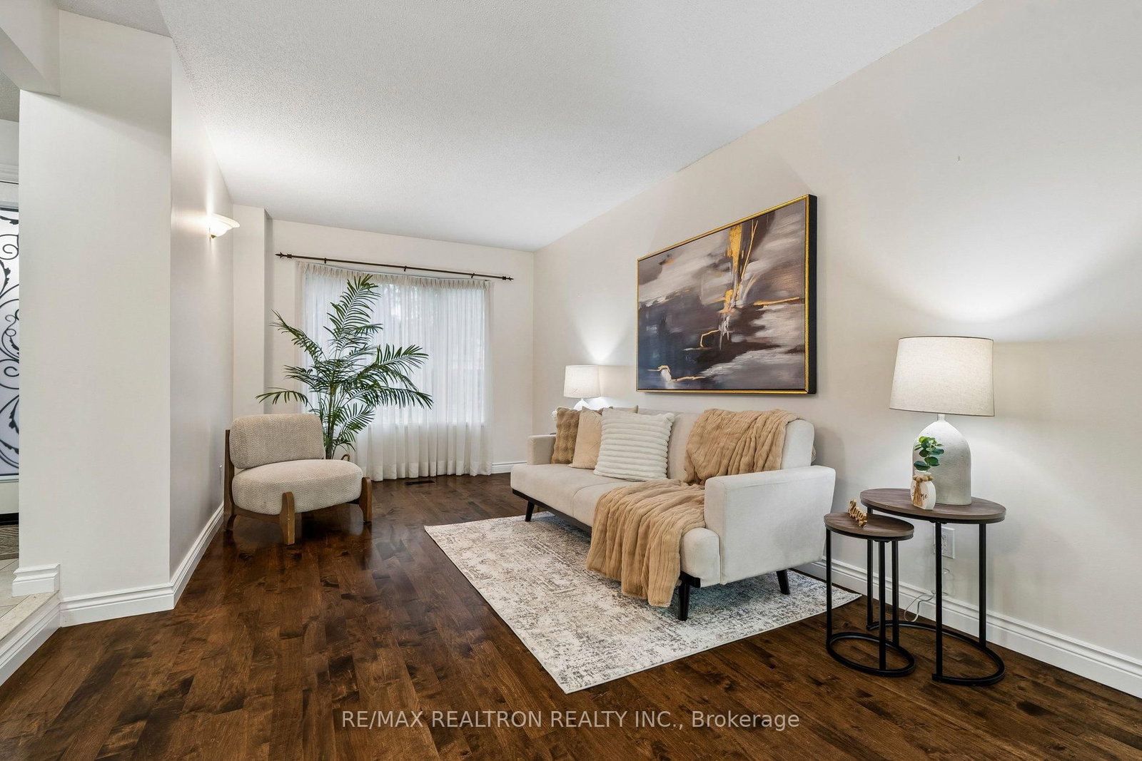 122 Colvin Crescent • Vaughan, ON photo 6
