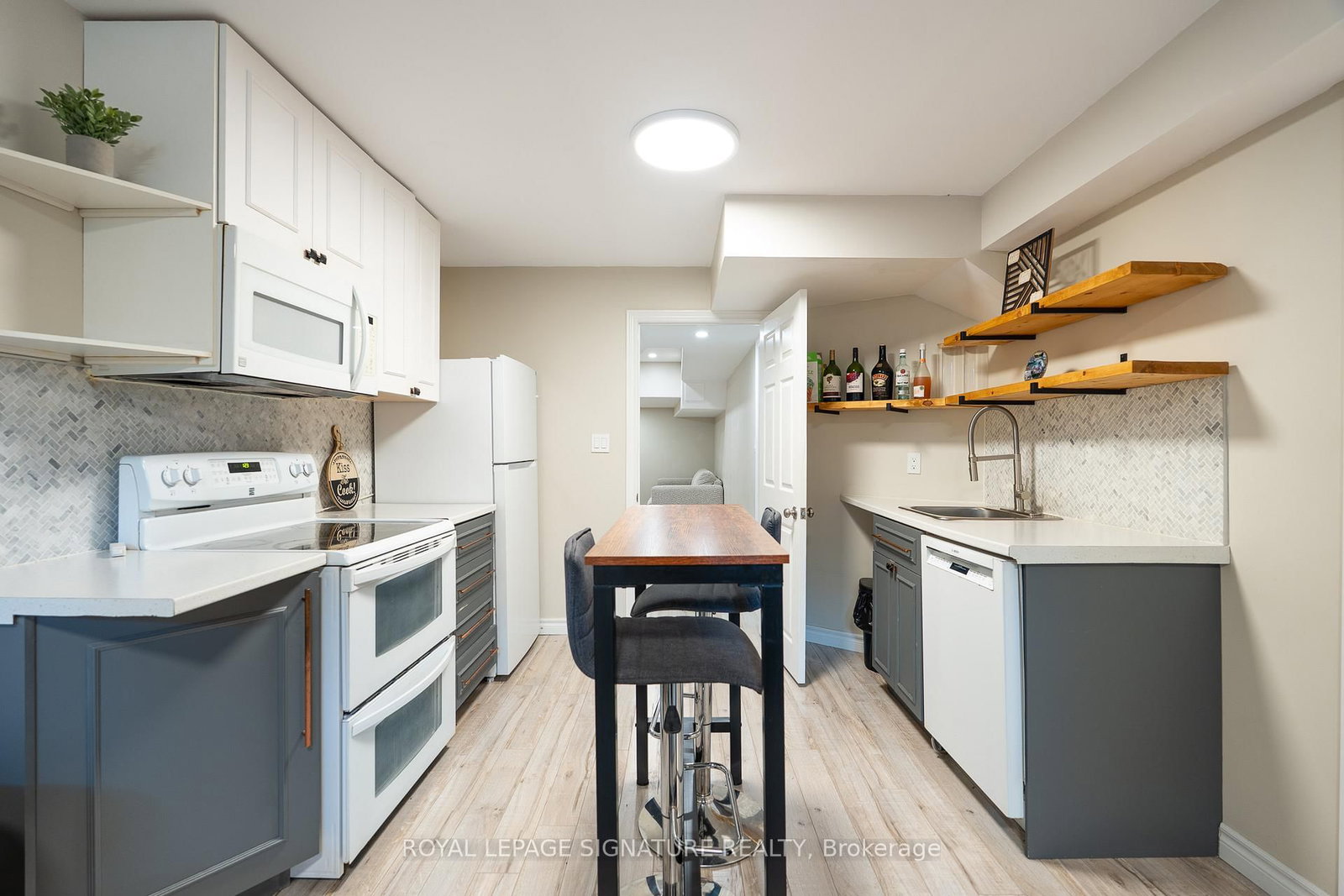 116 Clearmeadow Boulevard • Newmarket, ON photo 36