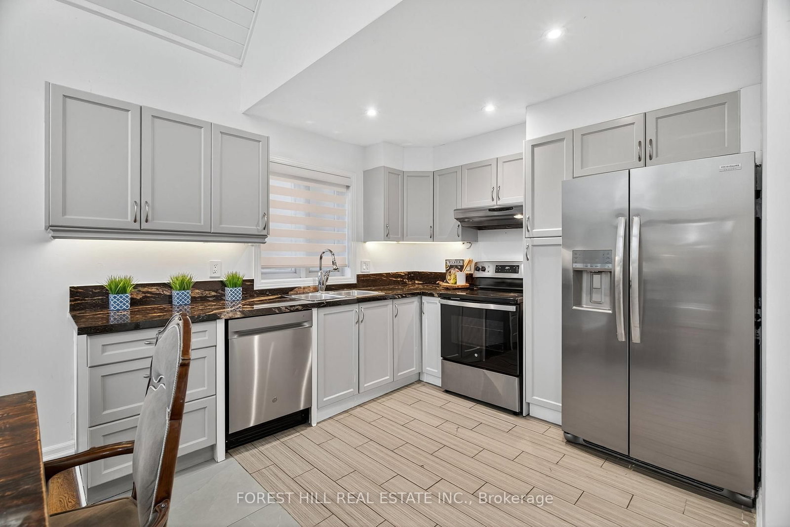 26 Elm Grove Avenue • Richmond Hill, ON photo 16