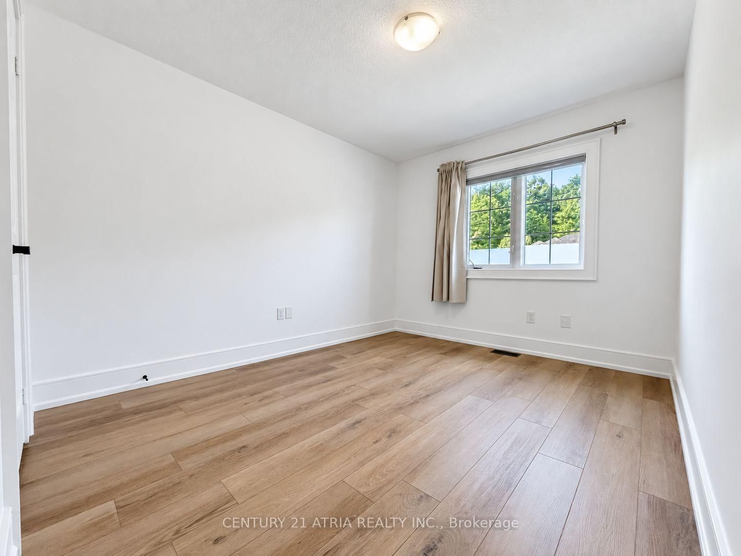 221 Via Campanile, Vaughan, view 12