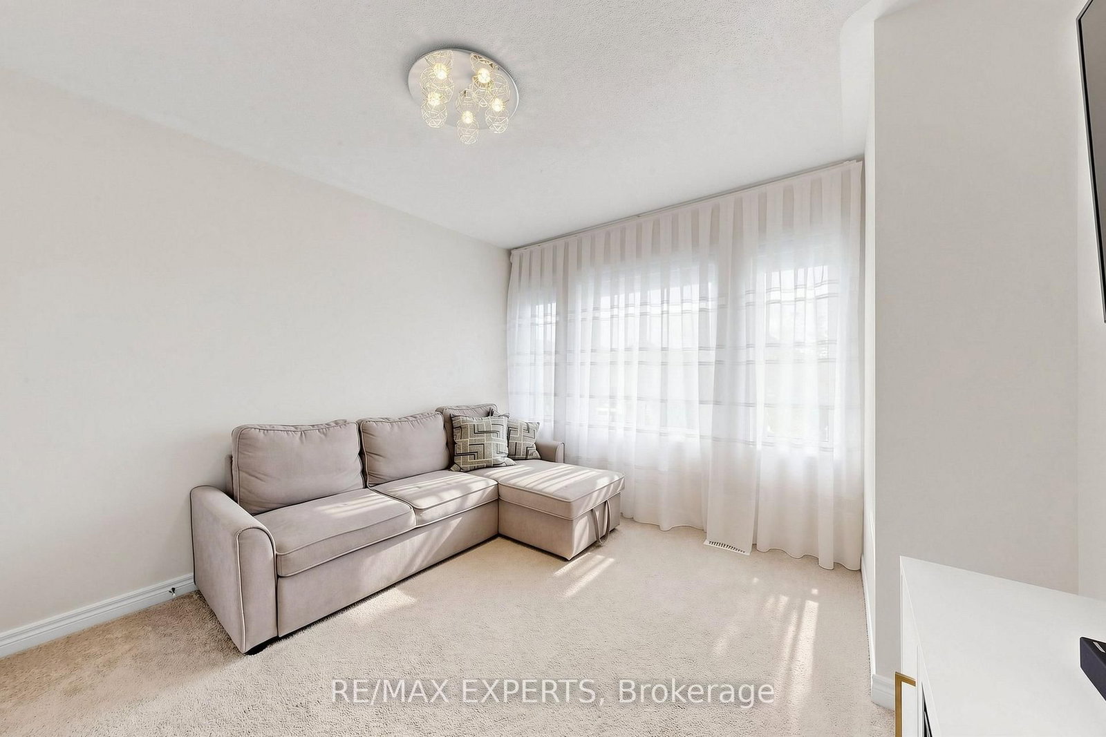 9 Applegate Drive • East Gwillimbury, ON photo 21