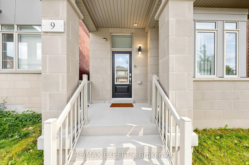 9 Applegate Drive