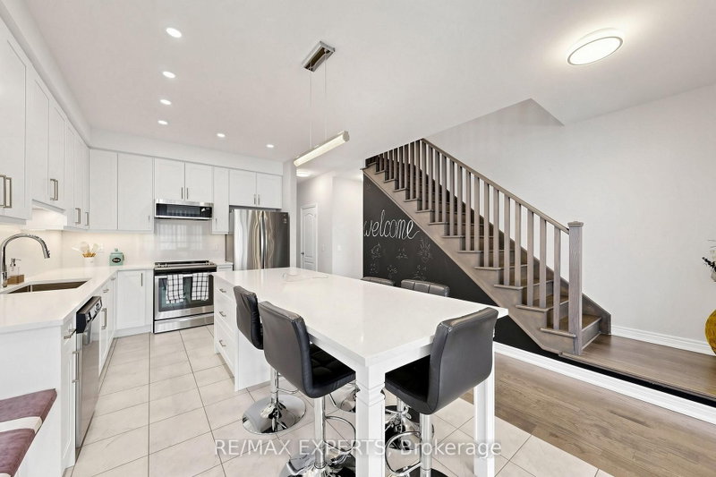 9 Applegate Dr photo 5