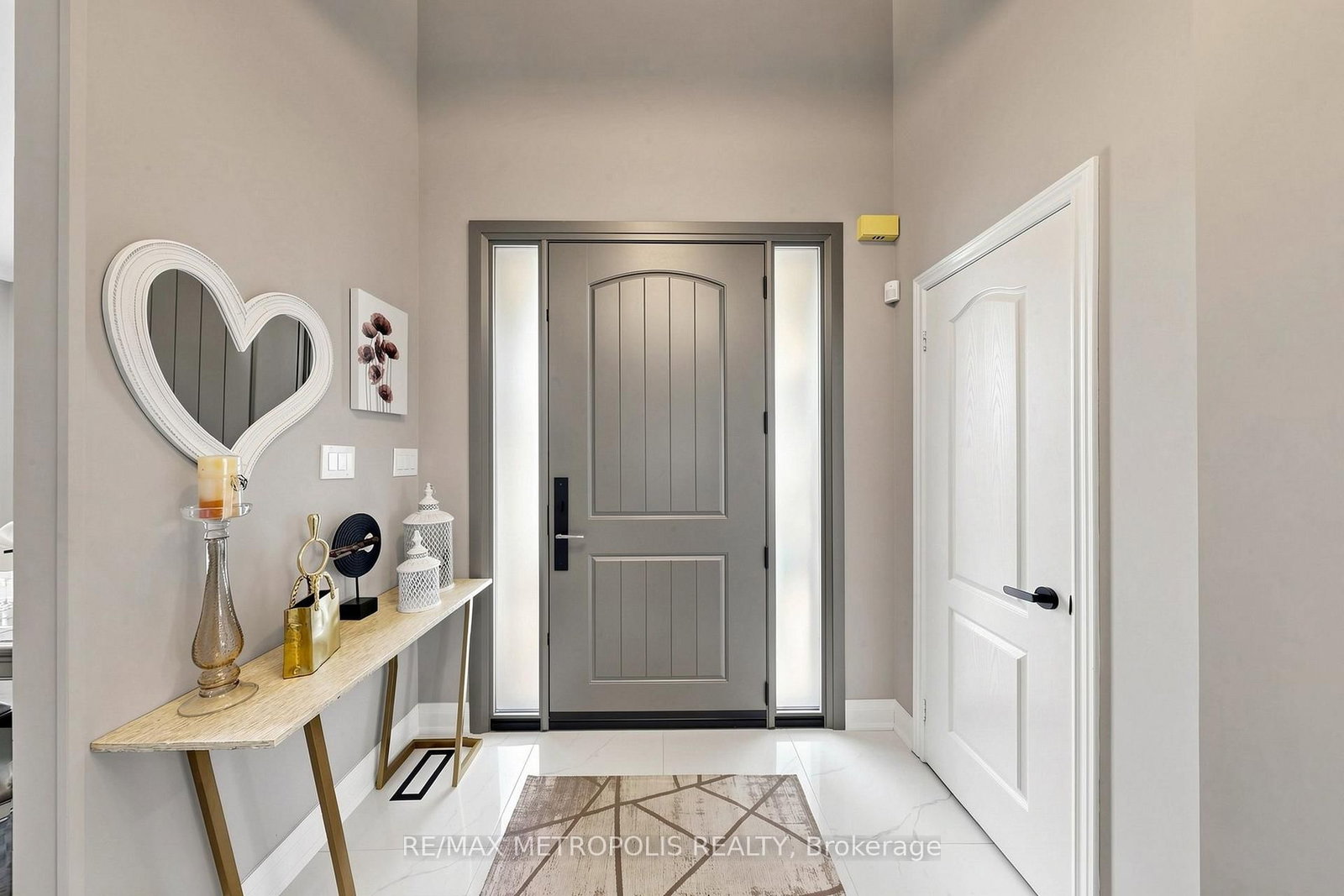 115 Sandway Crescent • Vaughan, ON photo 5