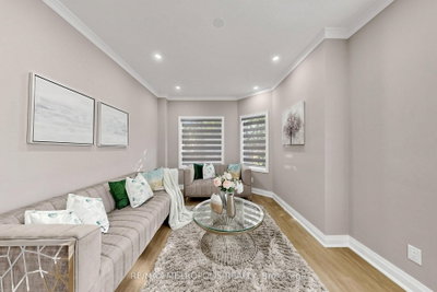 115 Sandway Crescent • Vaughan, ON photo 6