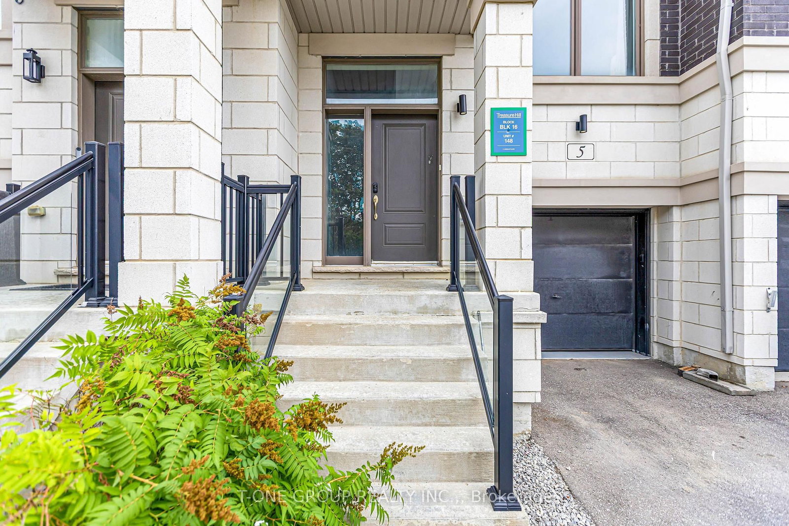 5 Armillo Place • Markham, ON photo 3