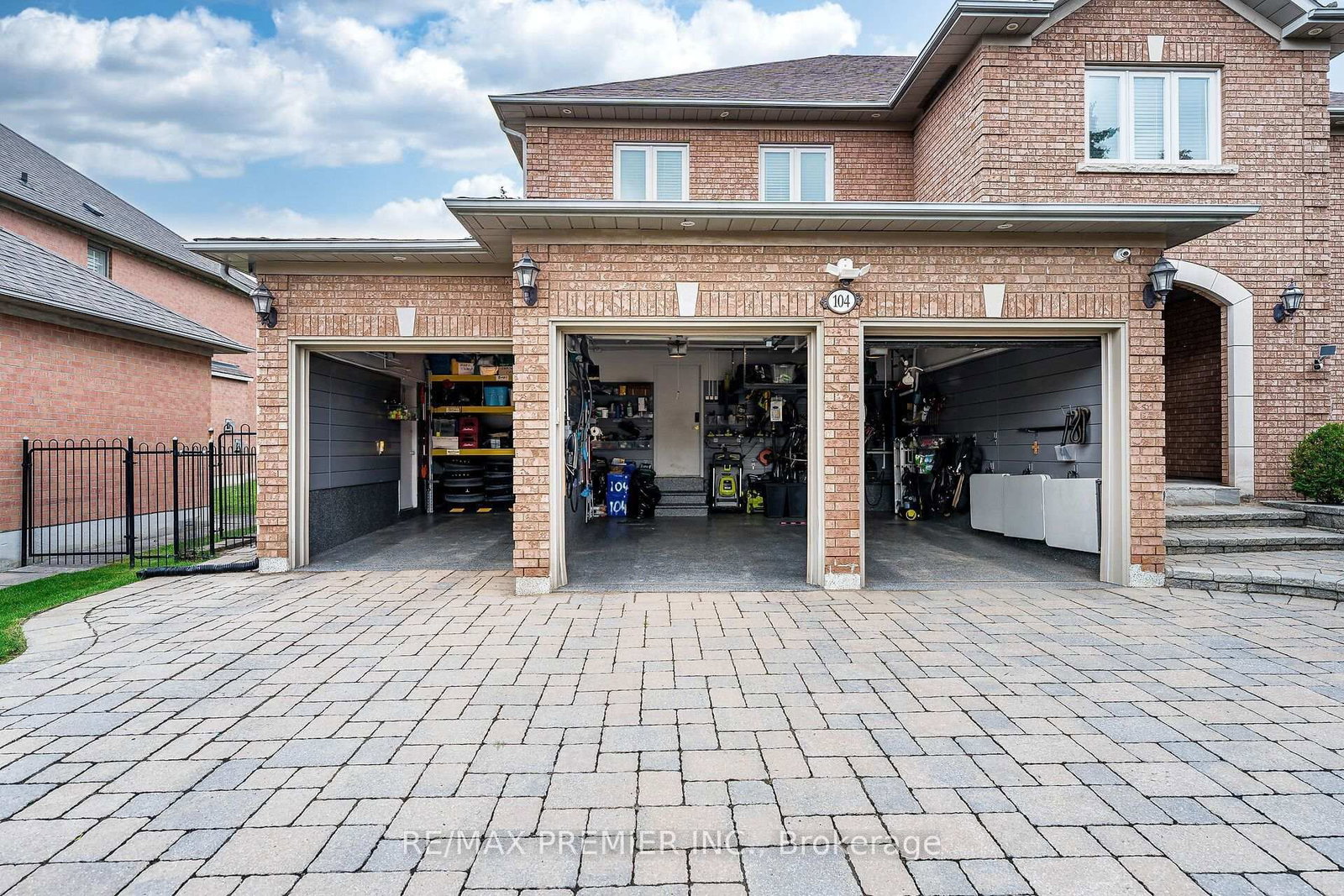 104 Cartwright Boulevard • Vaughan, ON photo 4