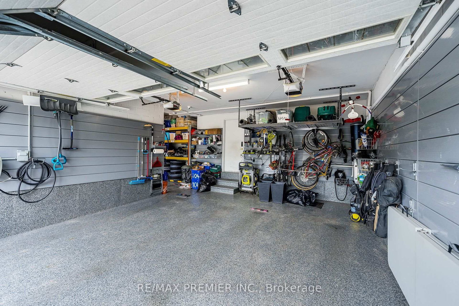104 Cartwright Boulevard • Vaughan, ON photo 5