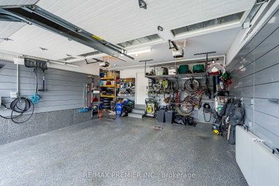 104 Cartwright Boulevard • Vaughan, ON photo 5
